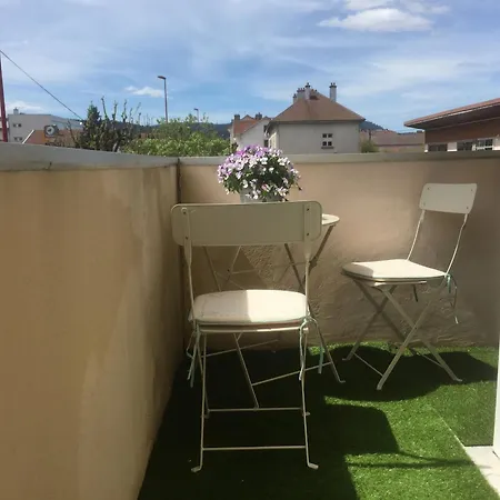Chaleureux Avec Garage & Balcon Au Coeur De Gerardmer, Proche & Pistes - Fr-1-589-338