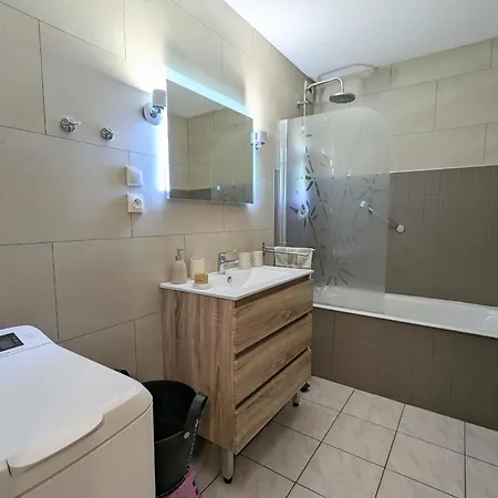 Chaleureux Avec Garage & Balcon Au Coeur De Gerardmer, Proche & Pistes - Fr-1-589-338