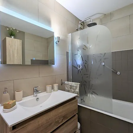 Chaleureux Avec Garage & Balcon Au Coeur De Gerardmer, Proche & Pistes - Fr-1-589-338 *